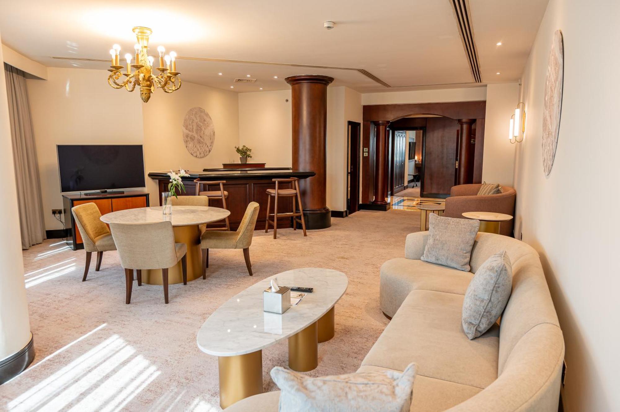 Majestic Cove Hotel - Formerly Le Meridien Fairway Dubaj Zewnętrze zdjęcie