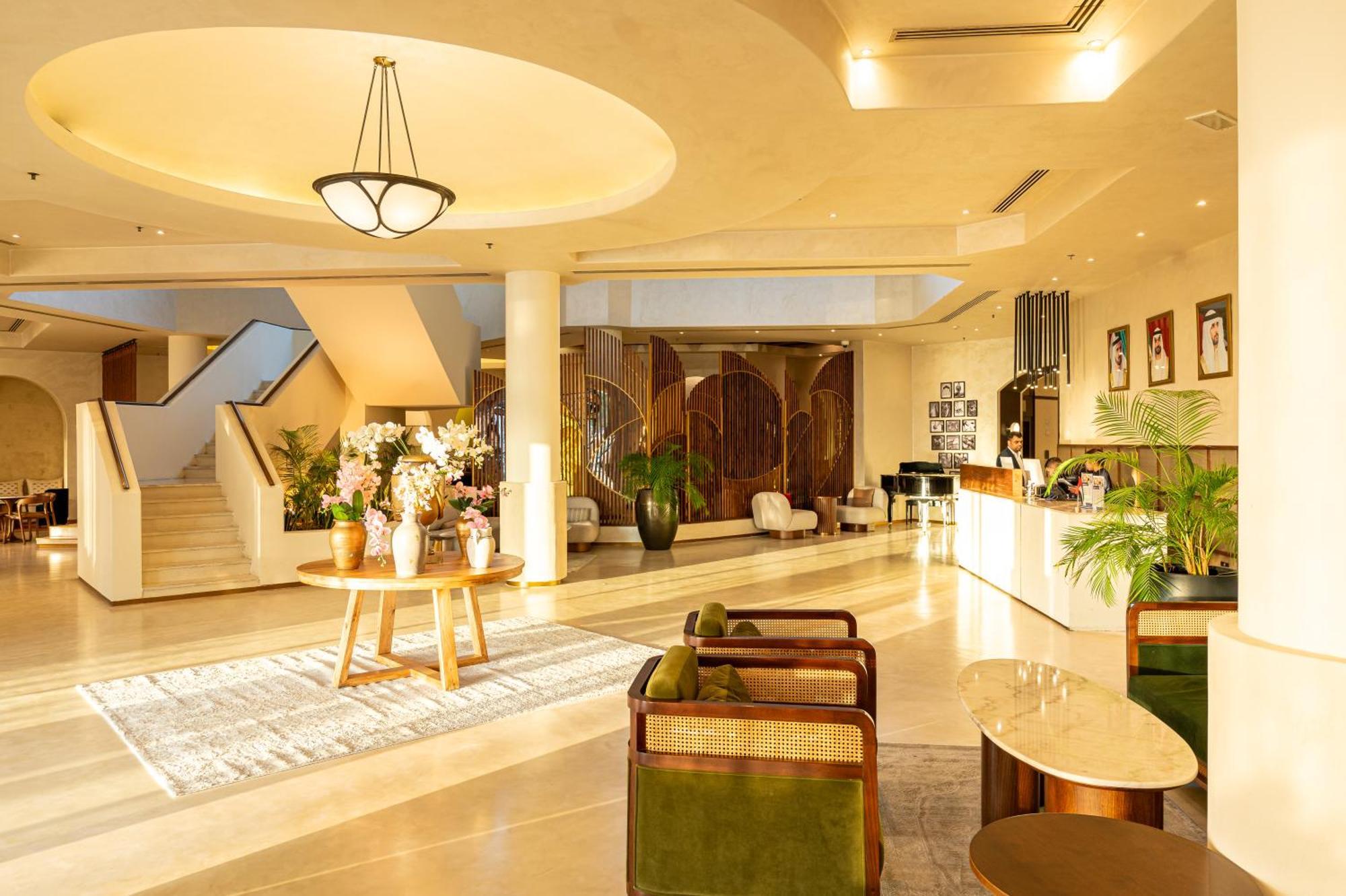 Majestic Cove Hotel - Formerly Le Meridien Fairway Dubaj Zewnętrze zdjęcie