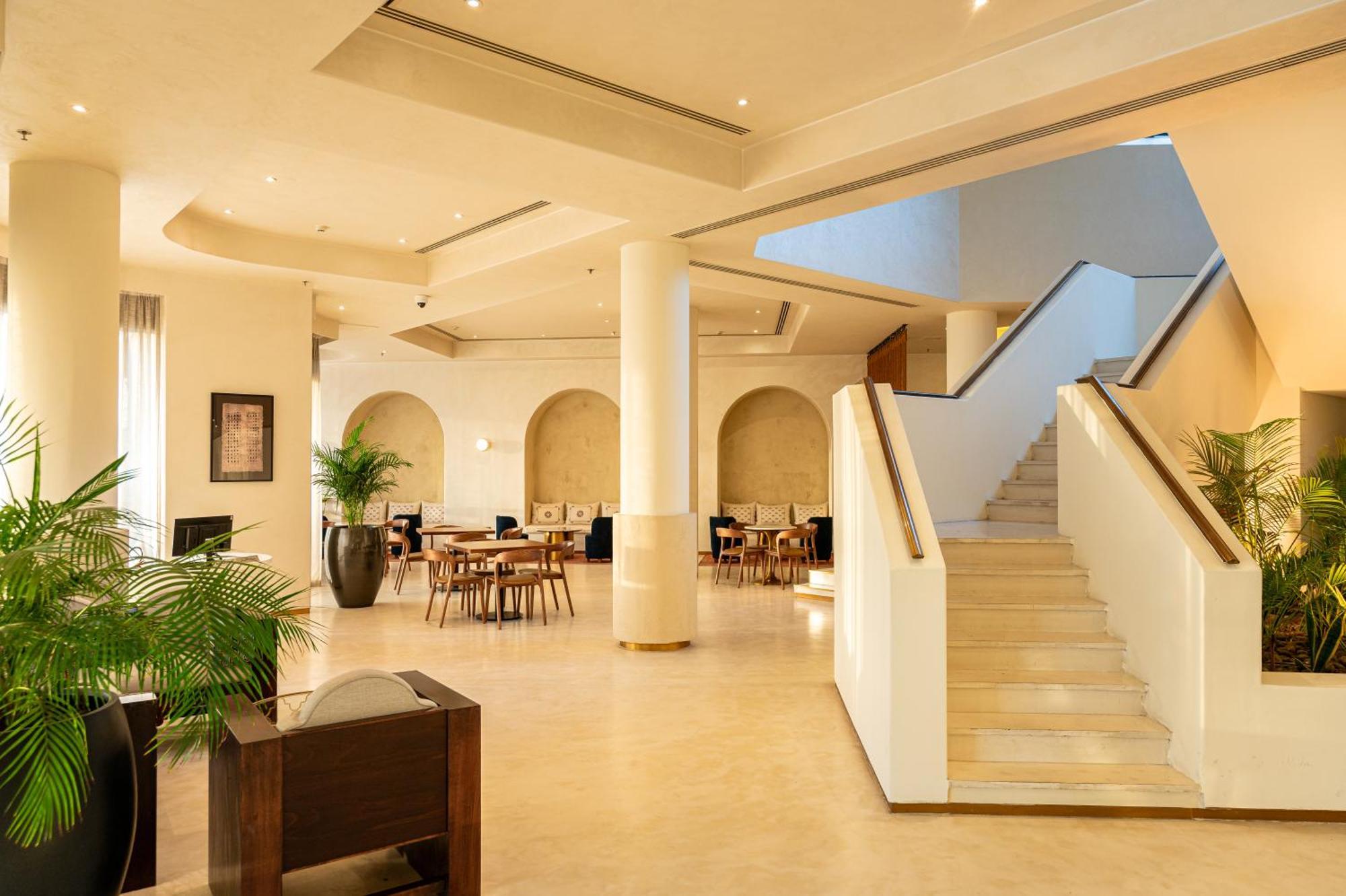 Majestic Cove Hotel - Formerly Le Meridien Fairway Dubaj Zewnętrze zdjęcie