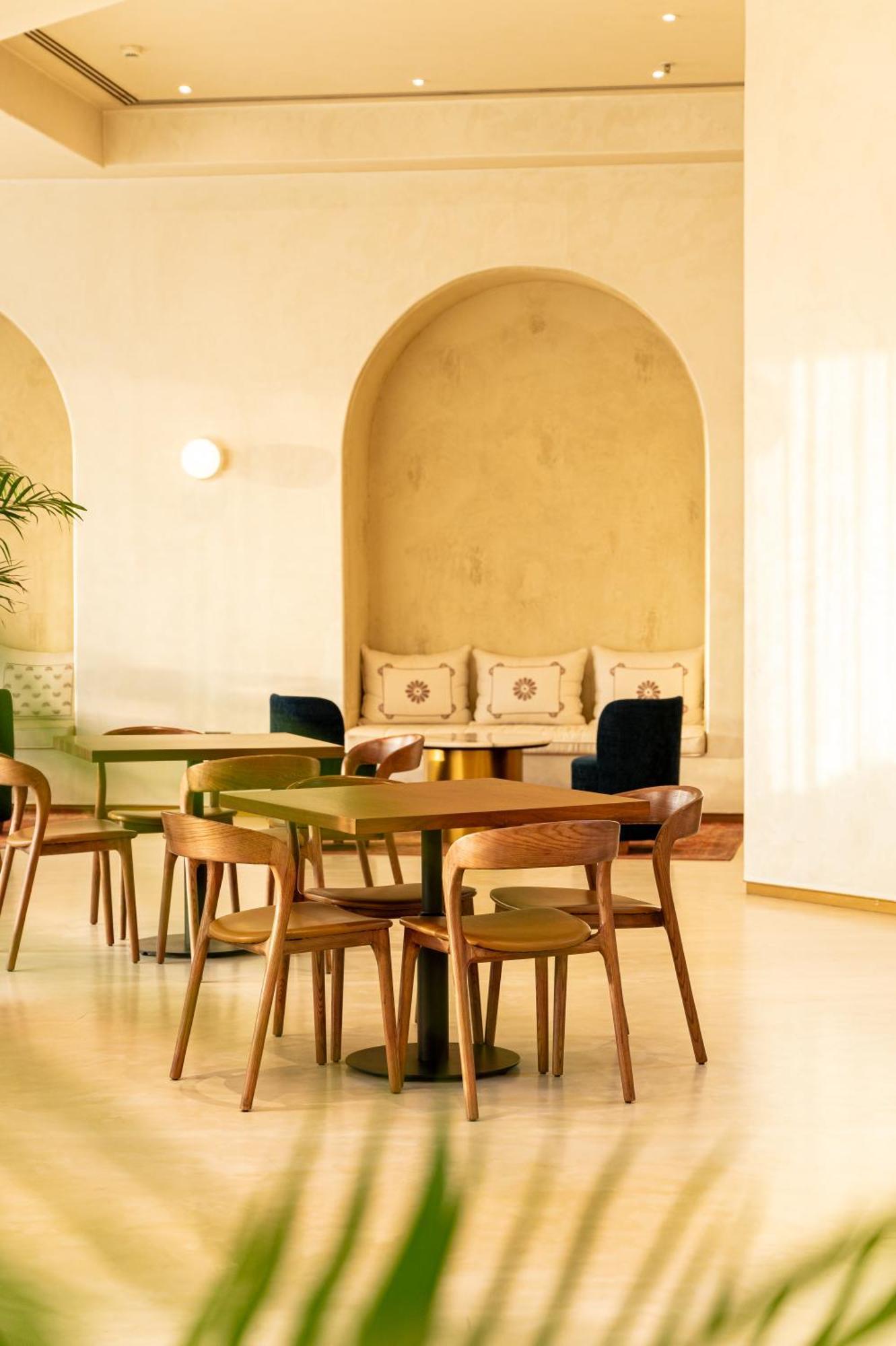 Majestic Cove Hotel - Formerly Le Meridien Fairway Dubaj Zewnętrze zdjęcie