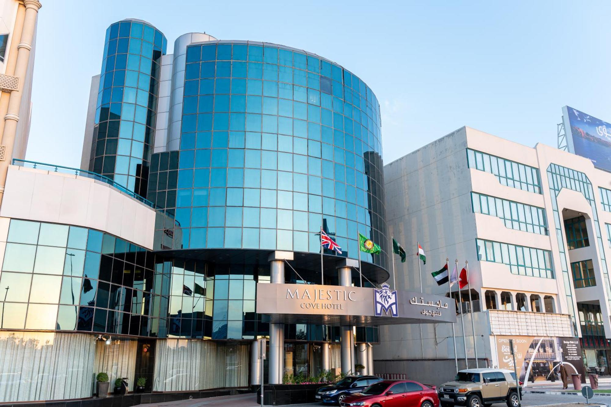 Majestic Cove Hotel - Formerly Le Meridien Fairway Dubaj Zewnętrze zdjęcie