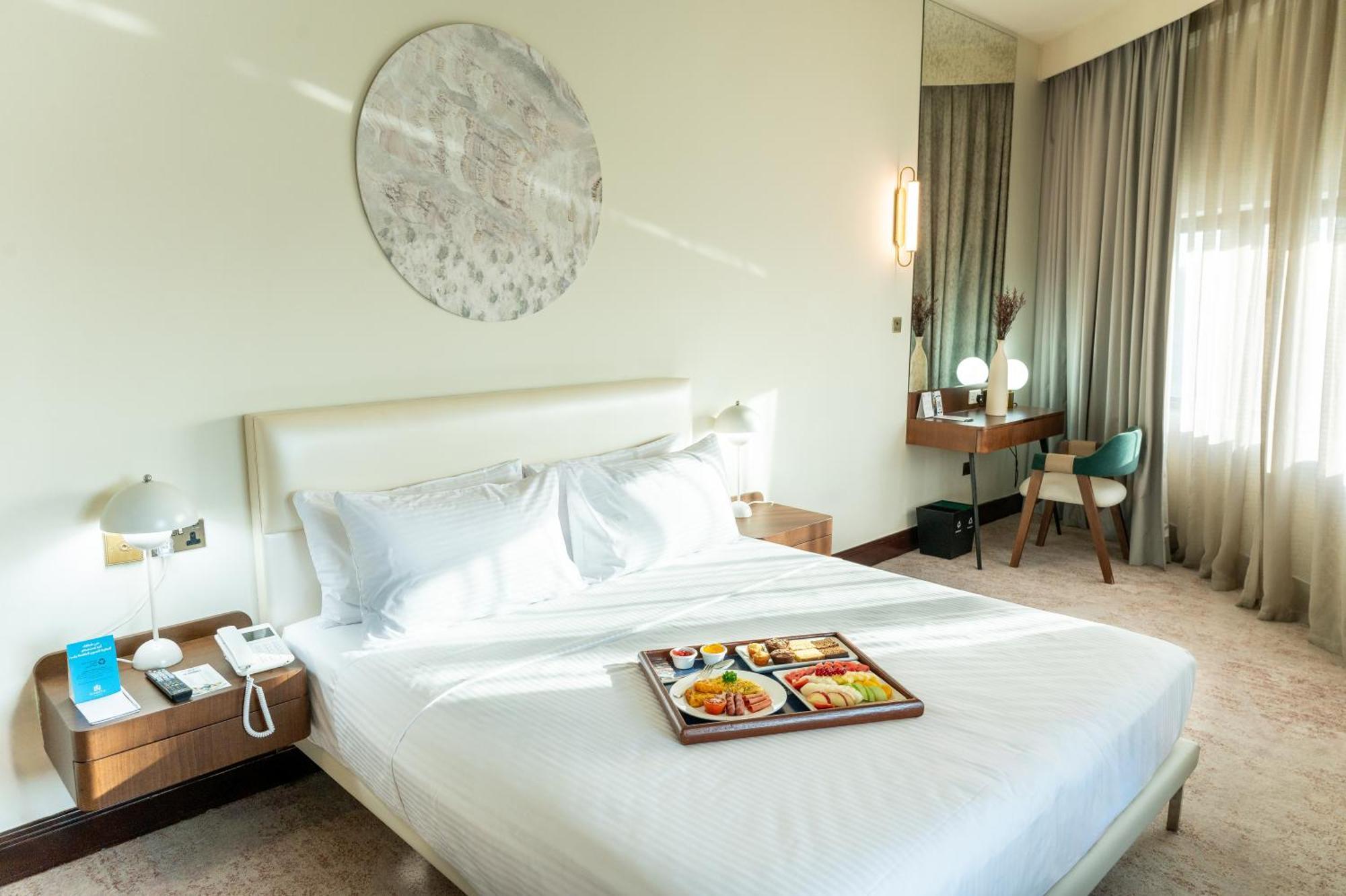 Majestic Cove Hotel - Formerly Le Meridien Fairway Dubaj Zewnętrze zdjęcie