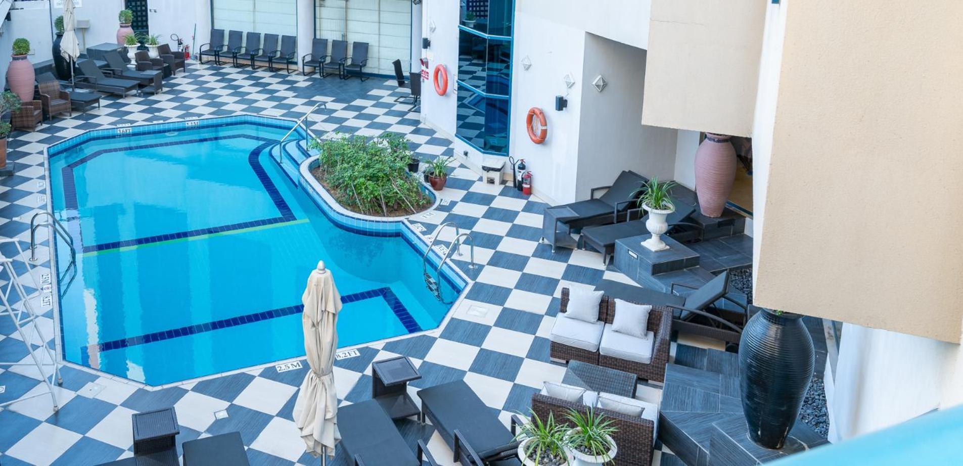 Majestic Cove Hotel - Formerly Le Meridien Fairway Dubaj Zewnętrze zdjęcie