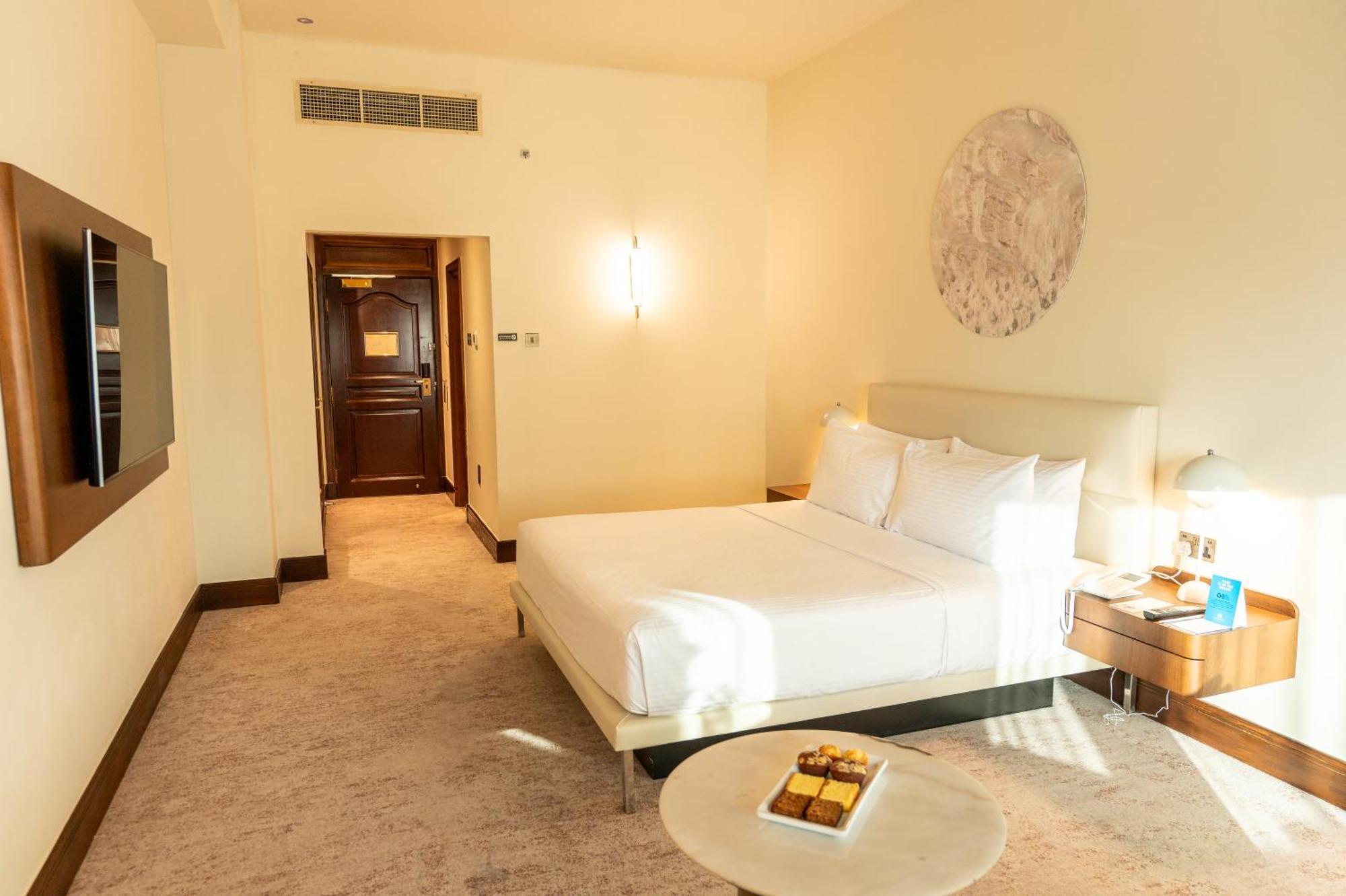 Majestic Cove Hotel - Formerly Le Meridien Fairway Dubaj Zewnętrze zdjęcie